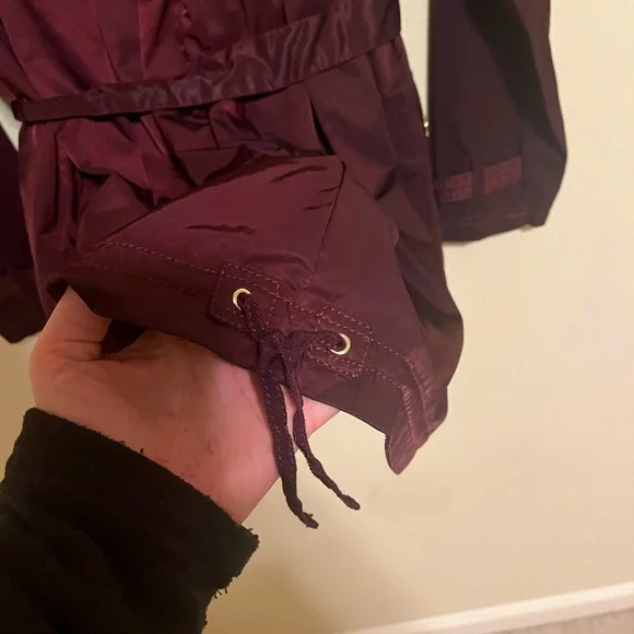 White House Black Market maroon wind breaker jacket size 8 - Picture 6 of 9